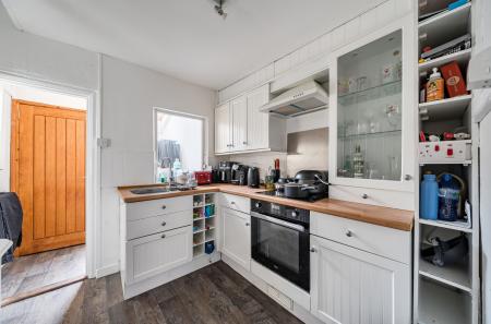 1410998-8-6994a11...