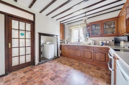 1409981-8-698b3c7...