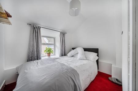 1419523-4-69ab1ee...