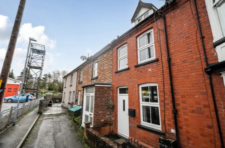 1432602-1-69c4260...