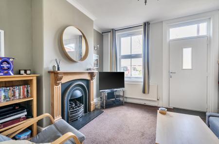 1432602-7-69c42a9...