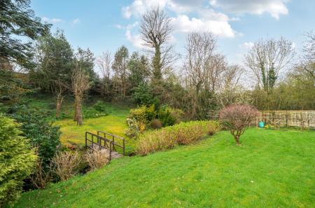 1433867-12-69cc22...