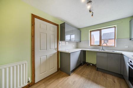 1442685-8-69de75f...