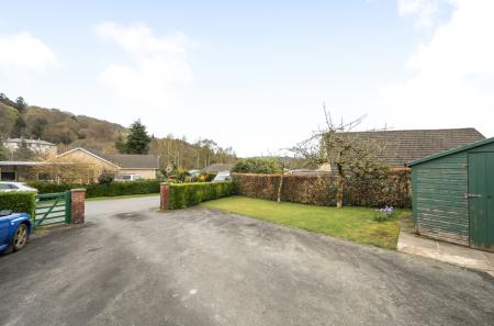 1-69d932e418f5c-1...