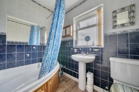 1435805-9-69d80b6...