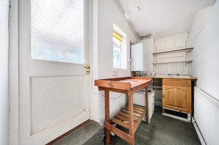 1388323-8-693869a...