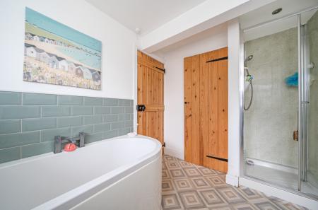 1386032-15-69386a...