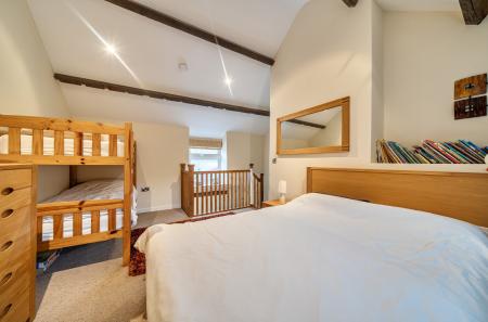 1407317-6-69809cc...