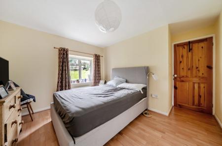 1411012-19-698a51...