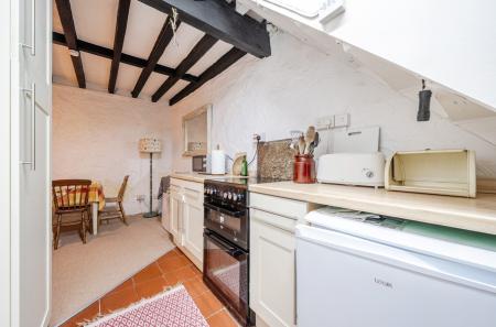 1404248-8-697258d...