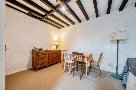 1404248-12-697258...