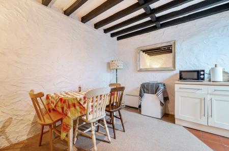 1404248-11-697258...