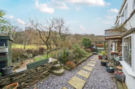 1405438-6-698a512...