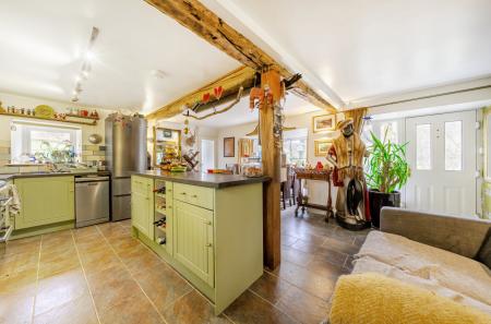 1405438-19-698a51...