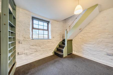 1407155-12-6985f6...