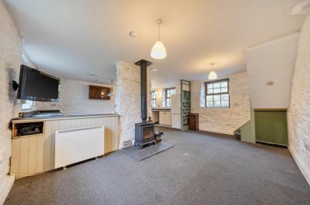 1407155-11-6985f6...