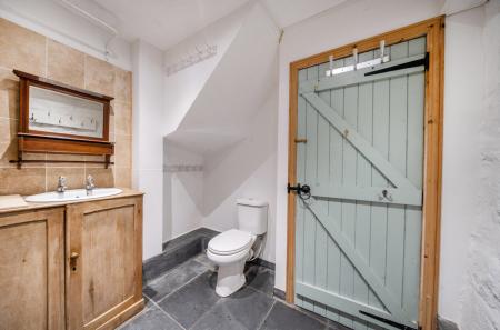 1407155-8-6985f63...