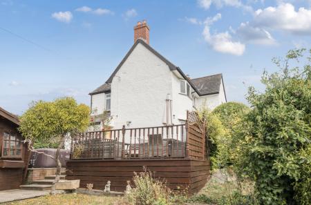 1344091-5-68b04ce...