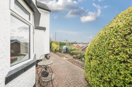 1344091-4-68b04cc...