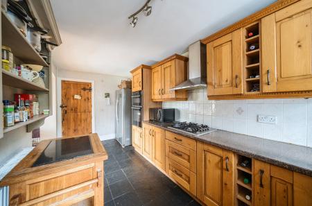 1344091-7-68b04d7...