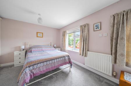 1350738-7-68c2ba6...