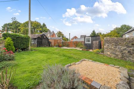 1360306-3-68da7be...