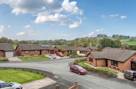 1369821-19-68efcc...