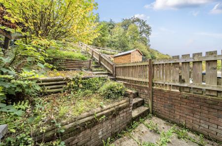 1365929-6-68efcca...