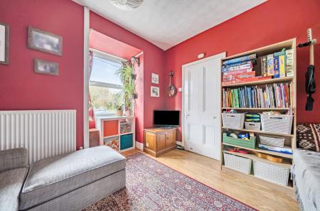 1370330-22-68f7e3...