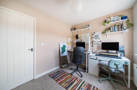 1371216-3-68ff985...