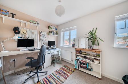 1371216-4-68ff986...