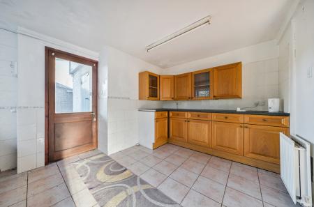 1383724-2-692095e...