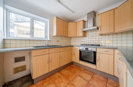 1395457-16-695d17...