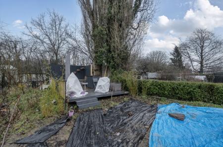 1396690-4-695fd8d...