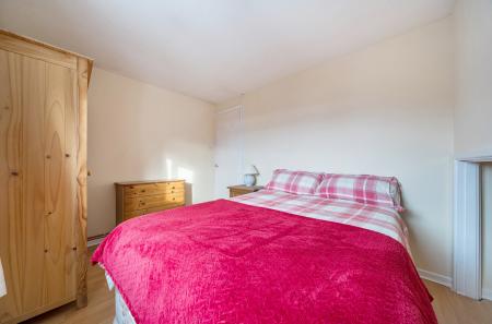 1395971-19-696123...