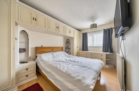 1395971-17-696123...