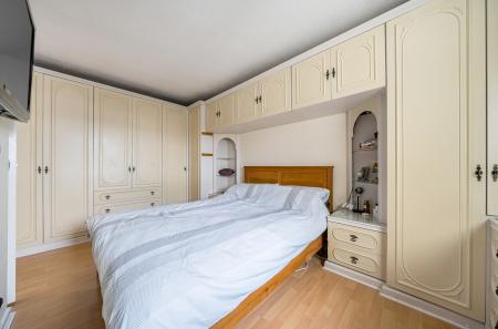 1395971-16-696122...