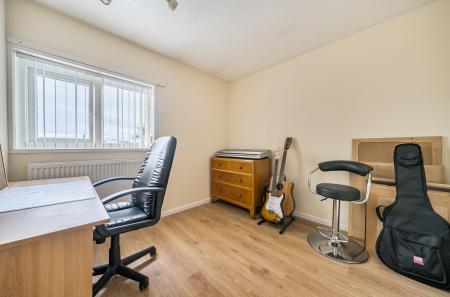 1395971-15-696122...