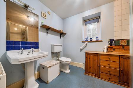 1406699-12-698608...