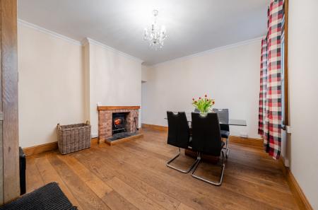 1410186-10-699605...