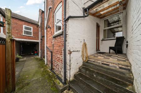 1410186-18-699608...