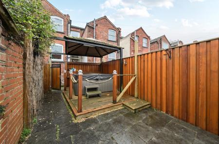 1410186-17-699607...