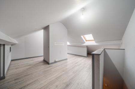 1410186-5-699604d...