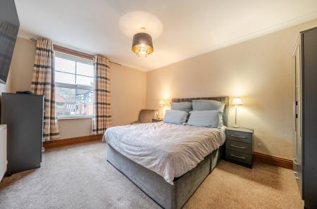 1410186-2-6996044...