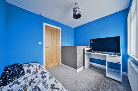 1418536-1-699c876...