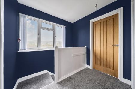 1418536-6-699c87f...