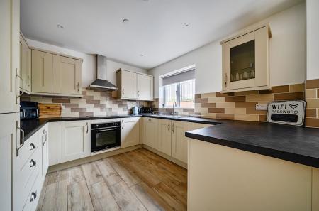 1421289-8-699f26c...