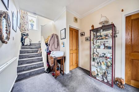 1423957-11-69aad9...