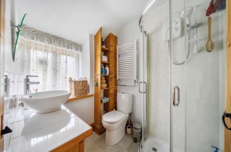 1425785-3-69b3230...