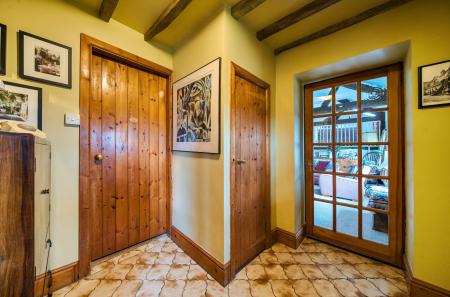 1425785-15-69b324...